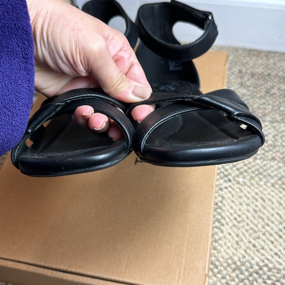 NWT - Clarks Womens Desirae Lily, Black Leather, Size 10M 🖤😍 - Picture 7 of 9